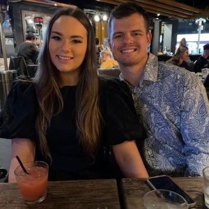 Meet your Posher, Claudia